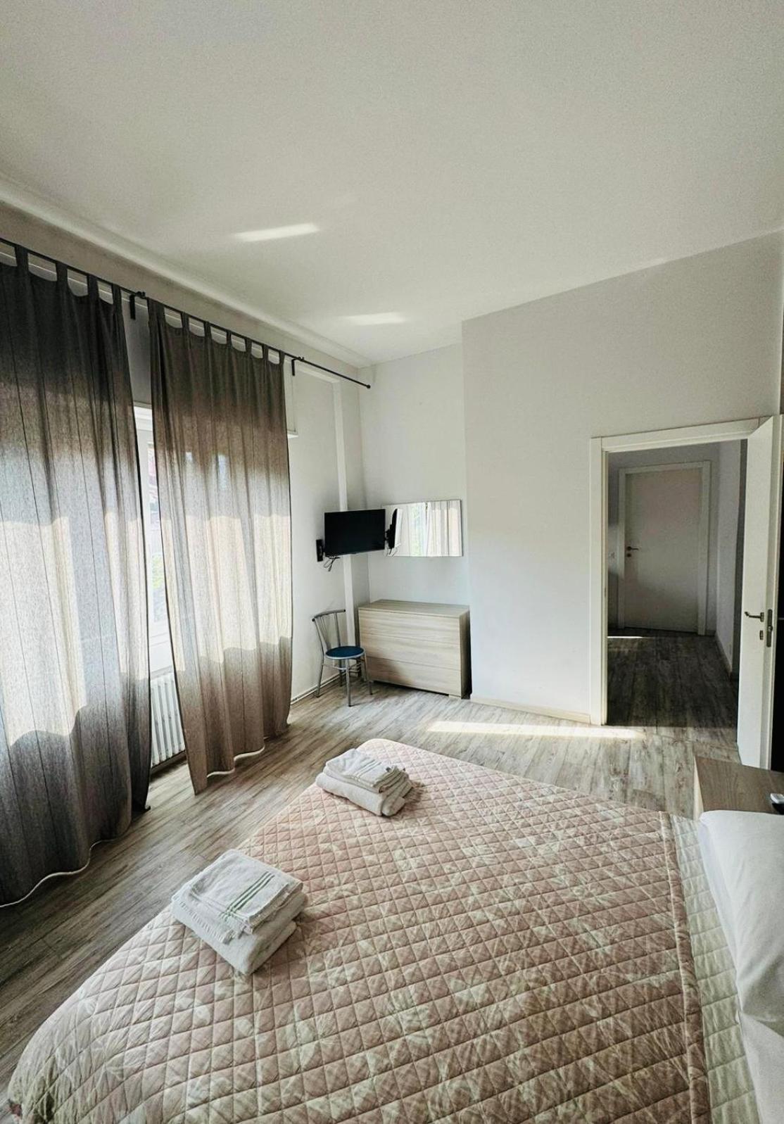 Hotel Ristorante Sbranetta Rozzano Luaran gambar